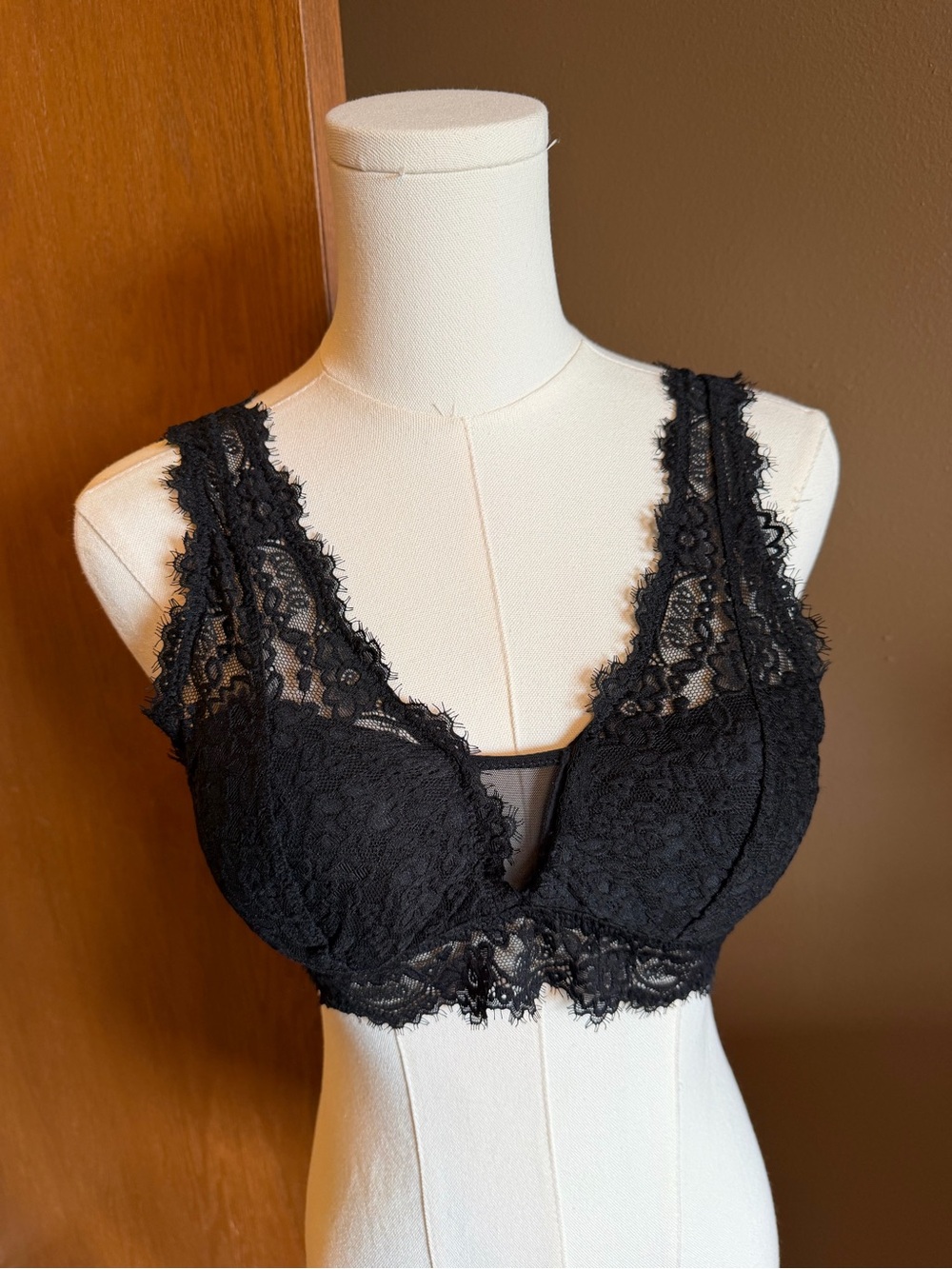 aerie Black Lace Plunge Bralette
